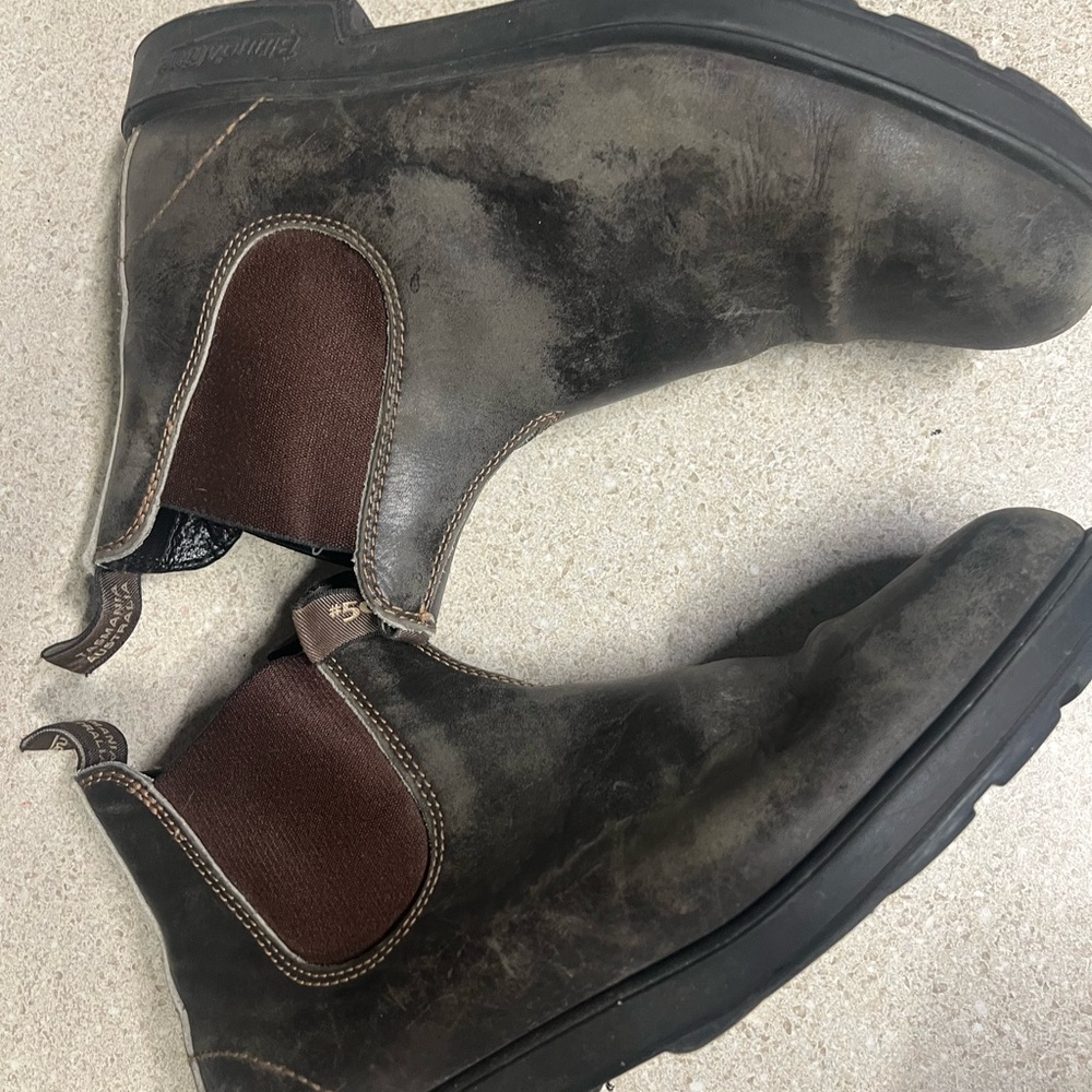 Blundstone Men's Dark Brown and Black Leather Boots - Picture 4 of 10